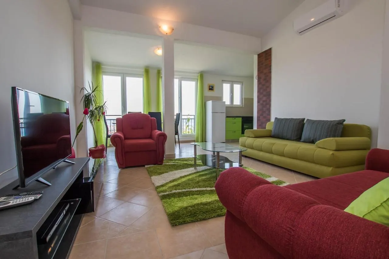 Apartment Andrea Trogir