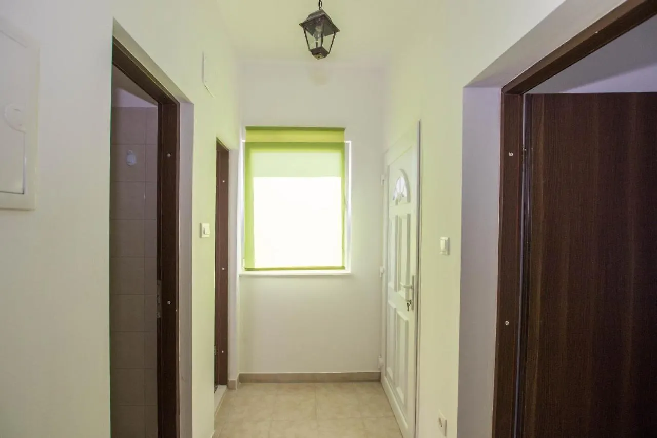 Apartment Andrea Trogir