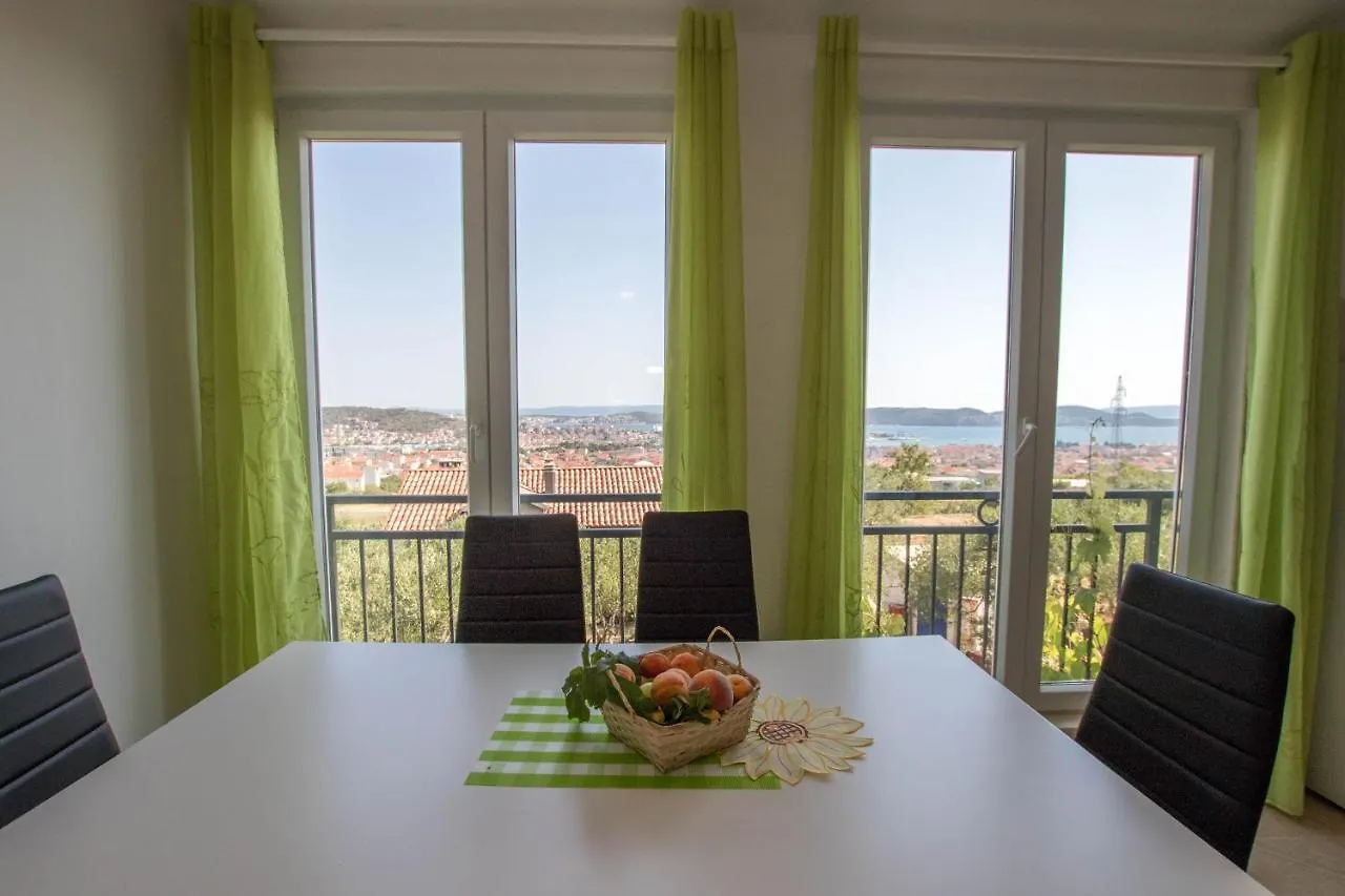 Apartment Andrea Trogir
